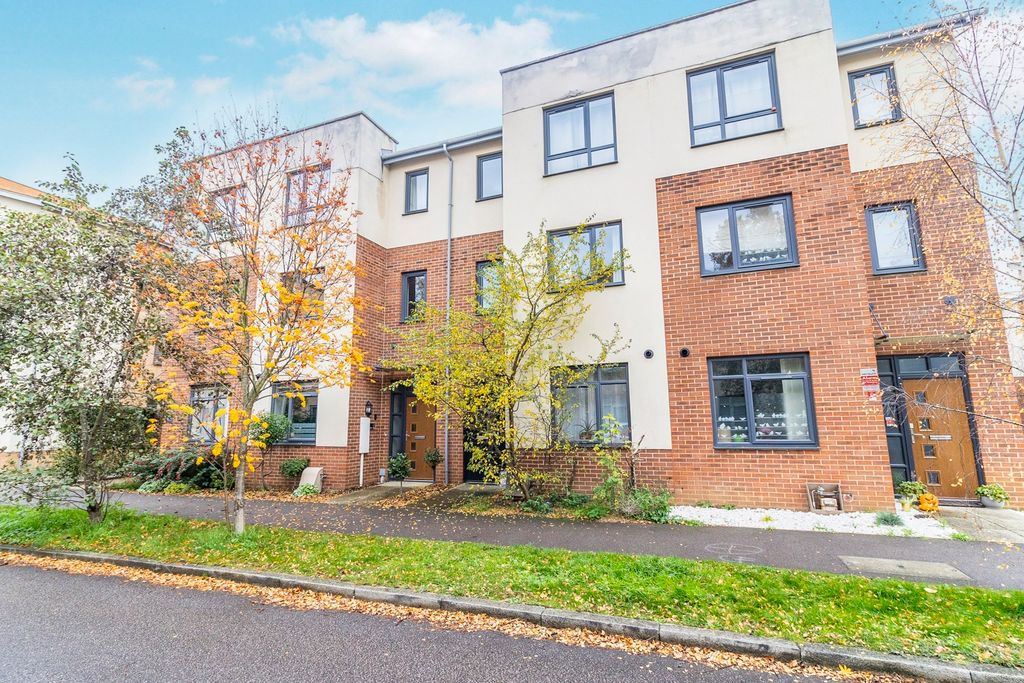 Property photo 1 of 17 Photo