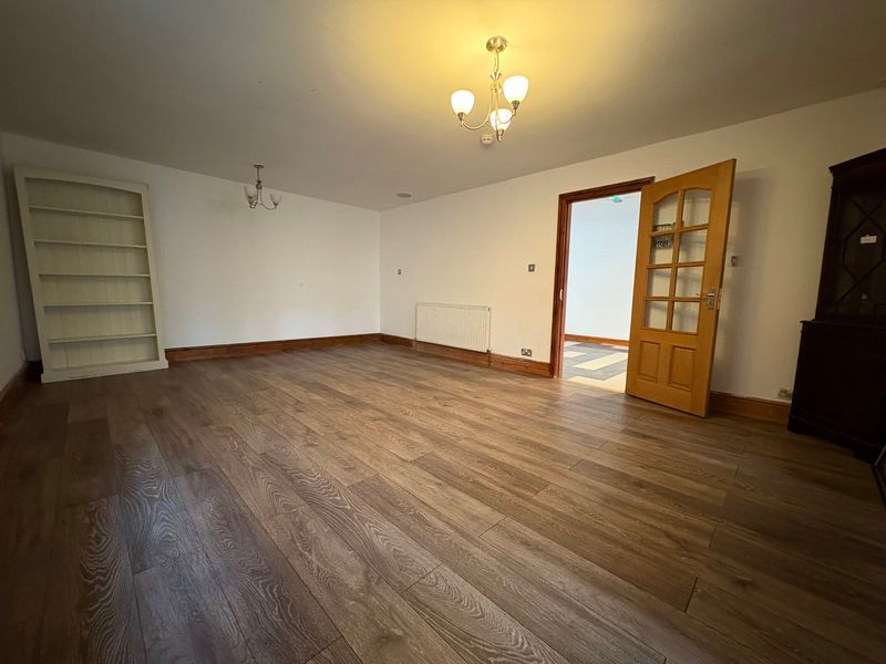 Property photo 2 of 10 Photo 8