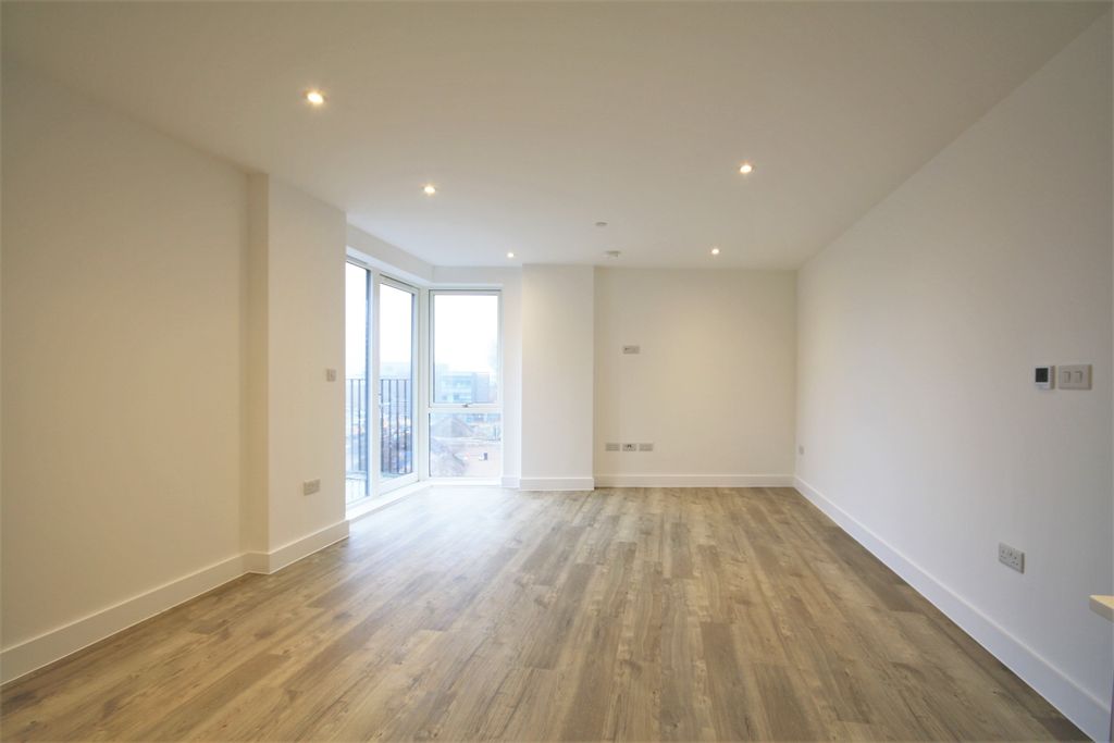 Property photo 2 of 14 Img_0056