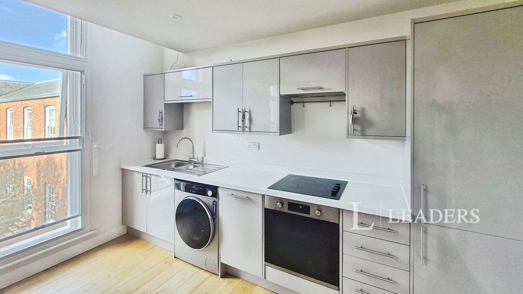 Property photo 2 of 14 Pbox-Img.Jpg