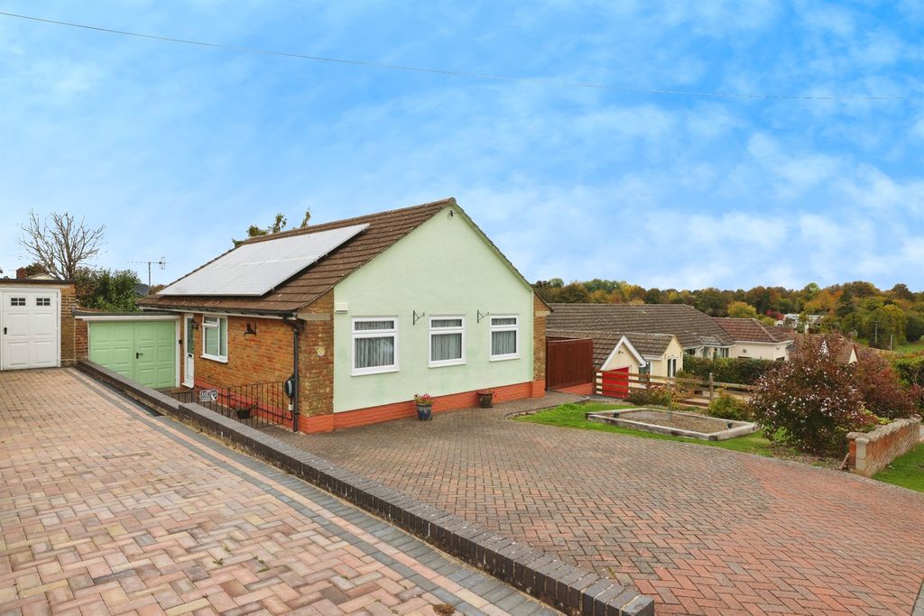 Property photo 3 of 15