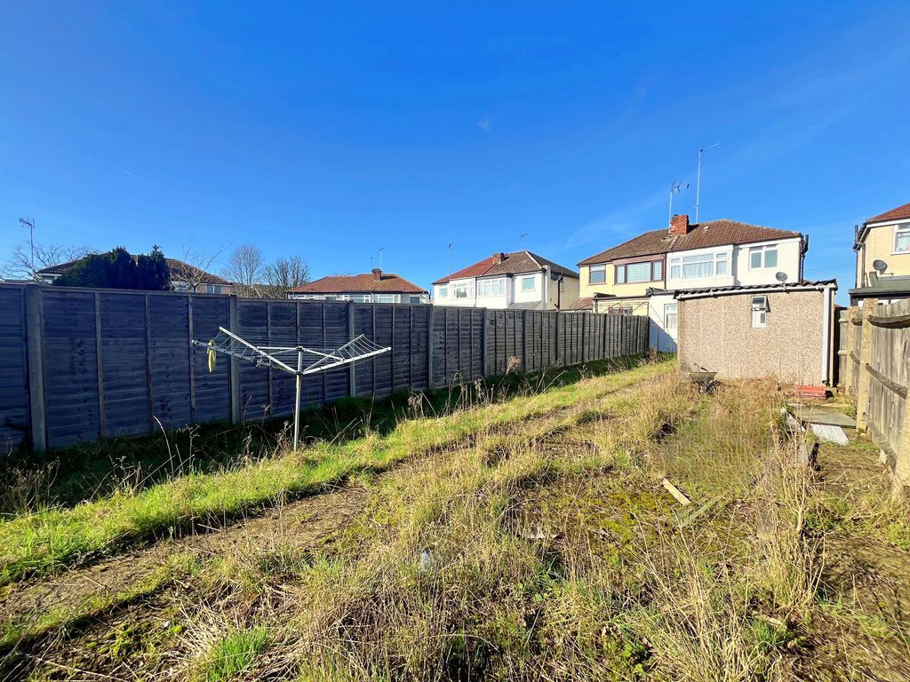 Property photo 3 of 11 Photo 13