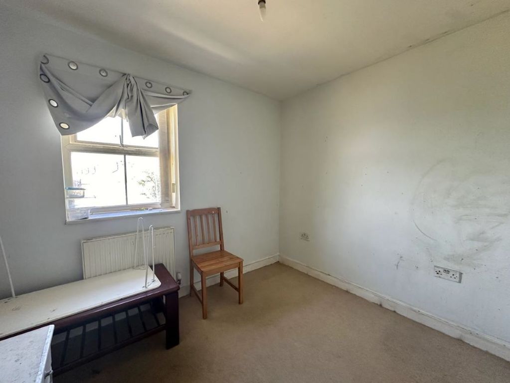 Property photo 3 of 6 Image 3