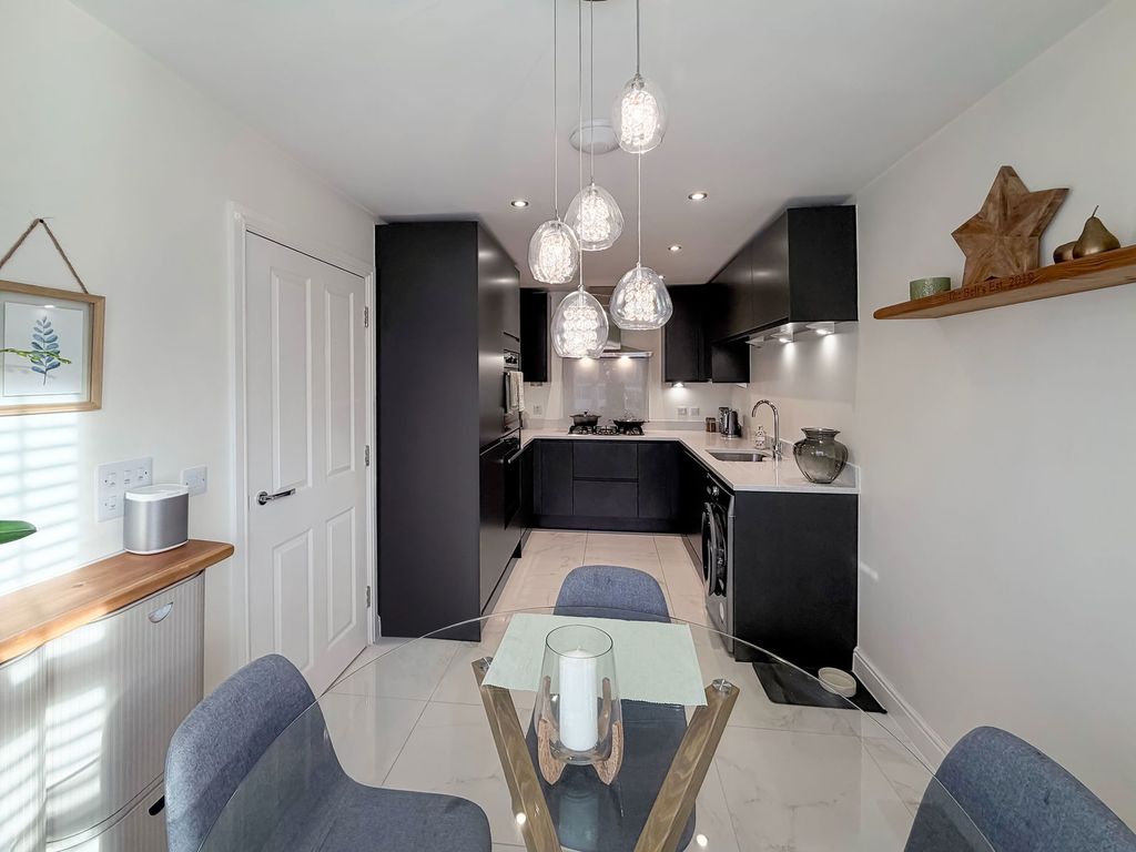 Property photo 3 of 26