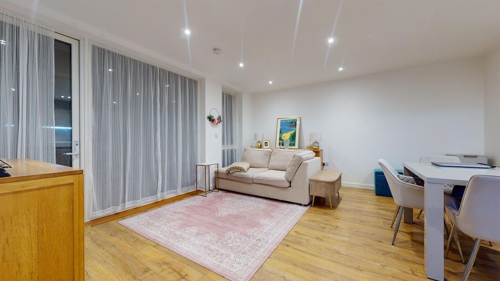 Property photo 3 of 12 6388766B8Fd69F001268Fd67_3Ad3F13d70447c1B39Fb6B66E