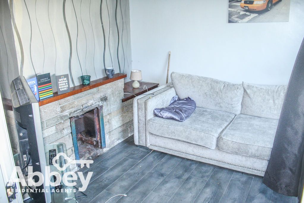 Property photo 2 of 13 Lounge