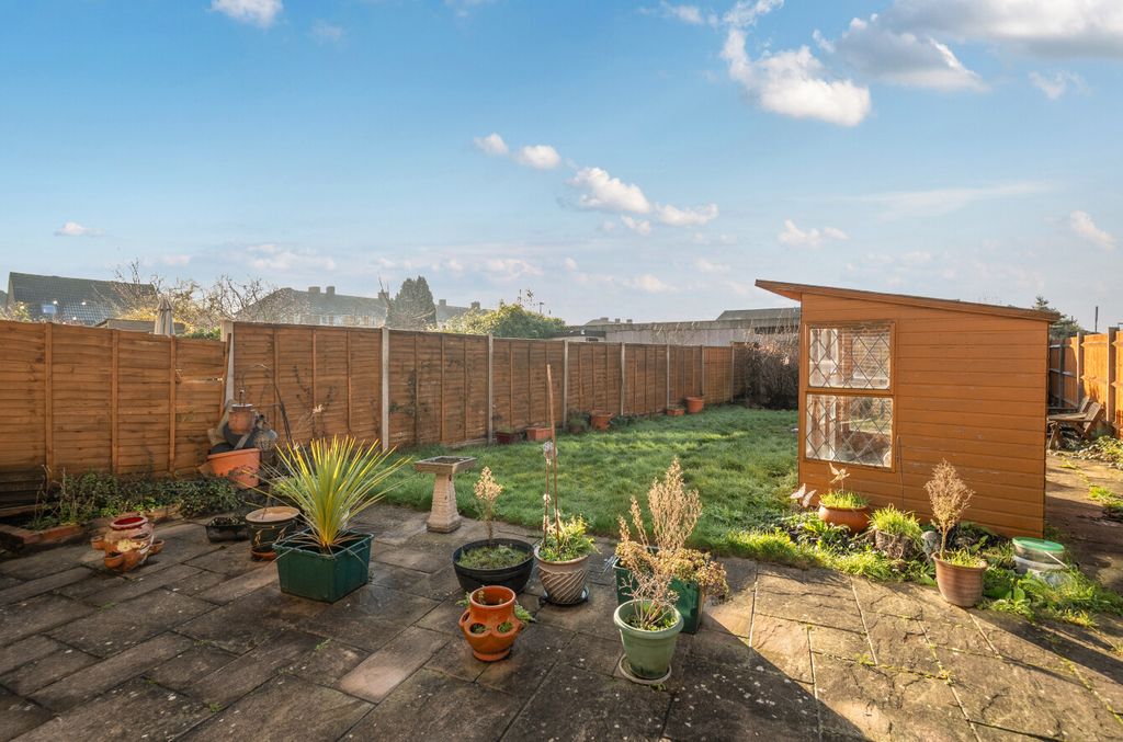 Property photo 2 of 15 1400487-6-6967873...