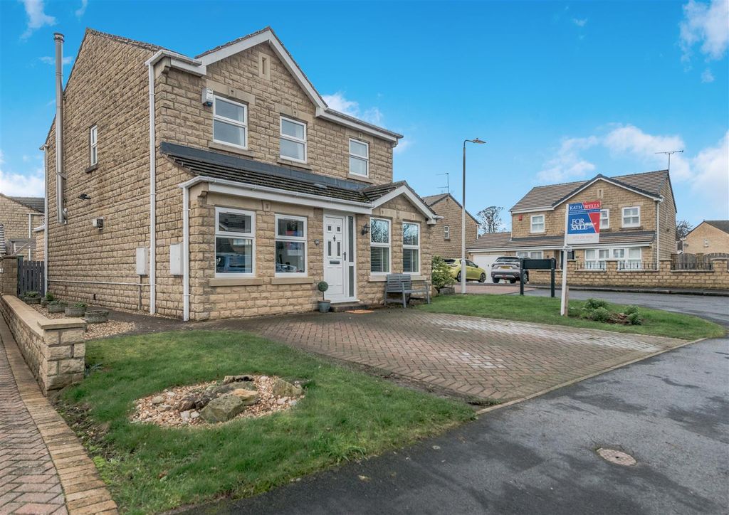 Property photo 1 of 34