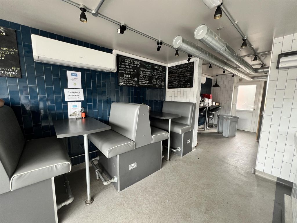 Property photo 3 of 8 Photo 2