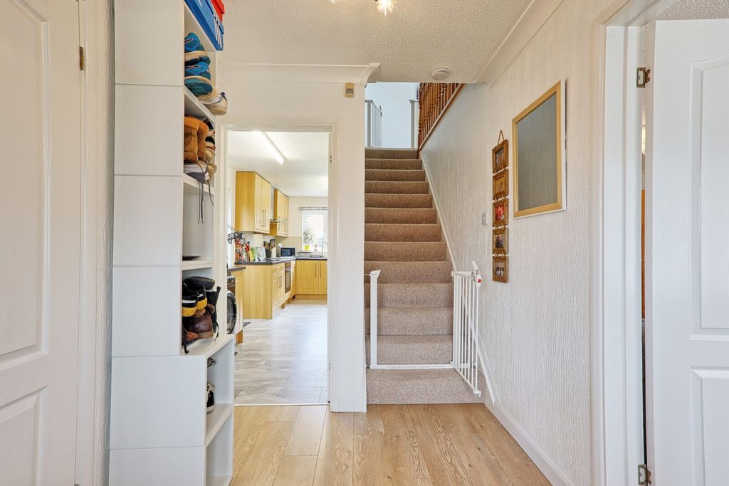 Property photo 3 of 39 Picture No. 04