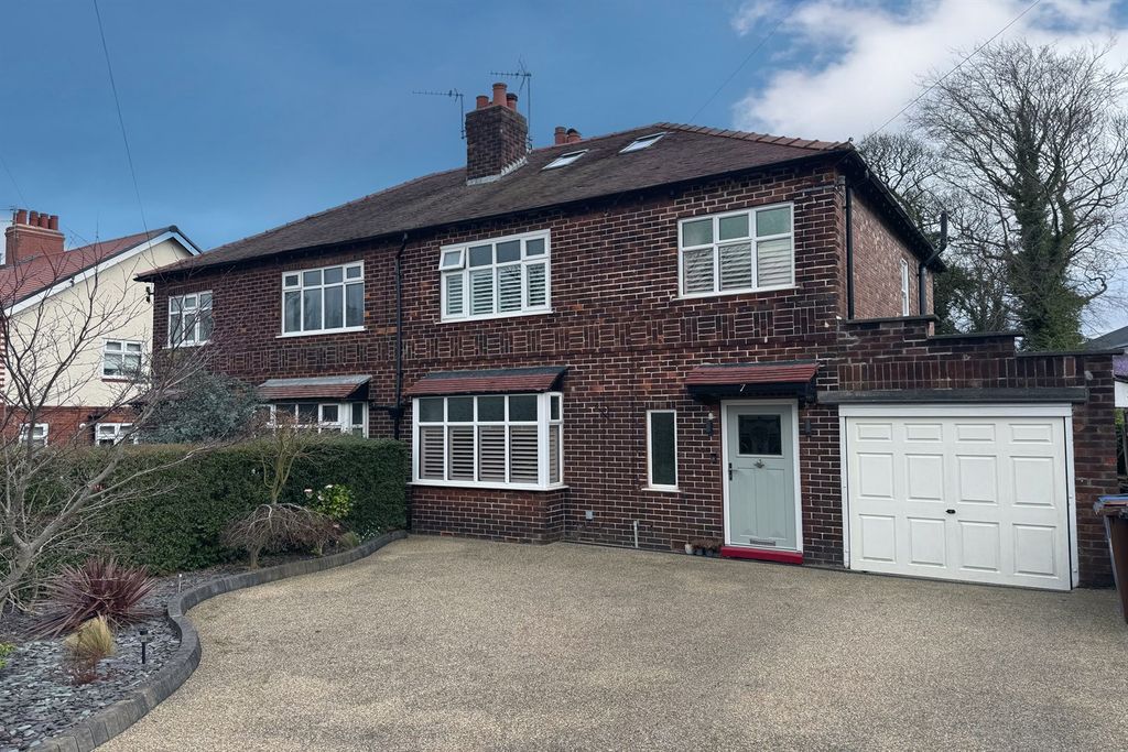 Property photo 1 of 15 (Main)