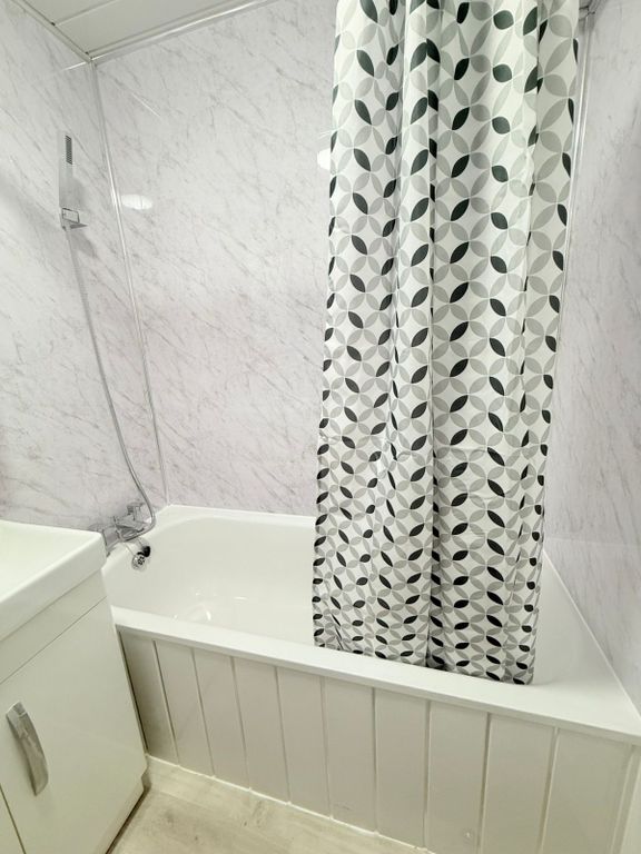 Property photo 2 of 8 Gallery