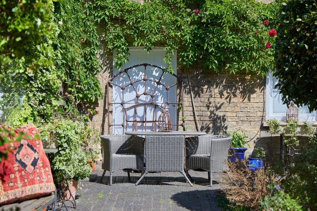 Additional image 37 of 10 bed terraced house for saleVictoria Road, Cambridge CB4