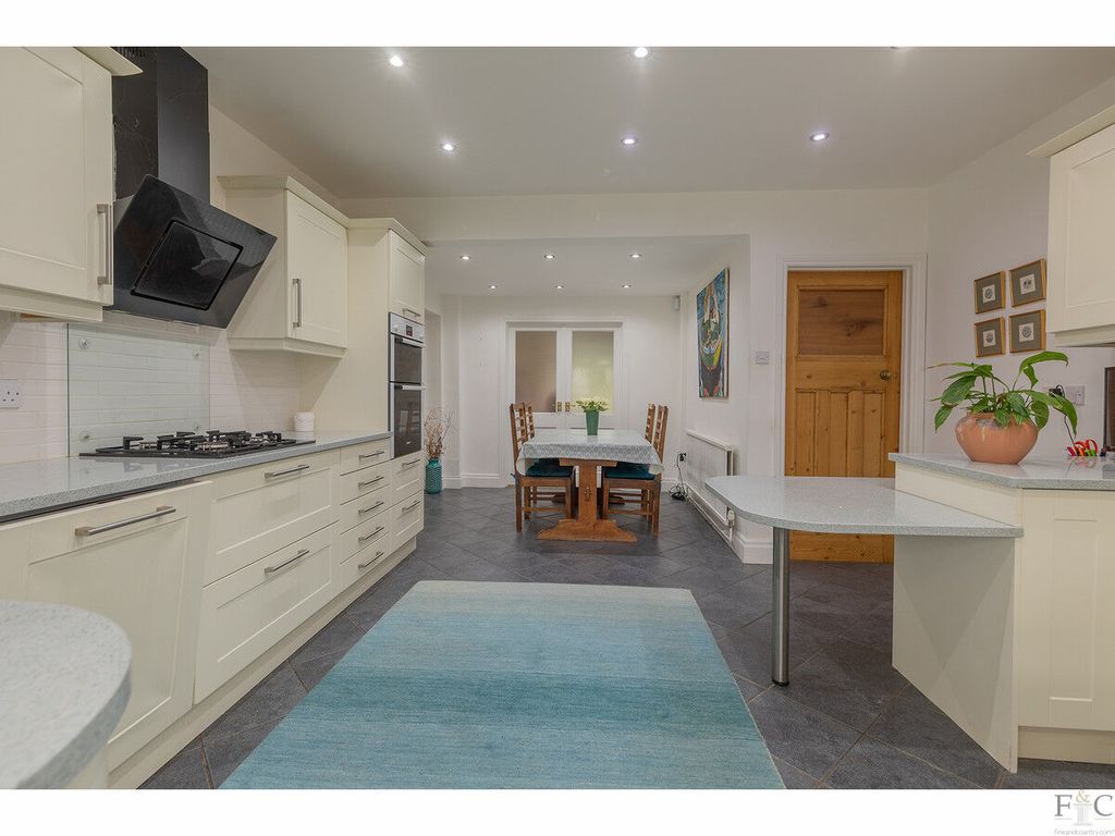 Additional image 18 of 6 bed detached house for saleMeadowcourt Road, Leicester LE2