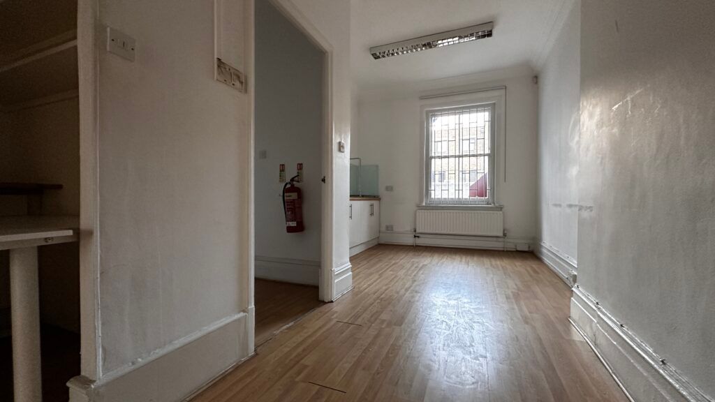Property photo 2 of 13