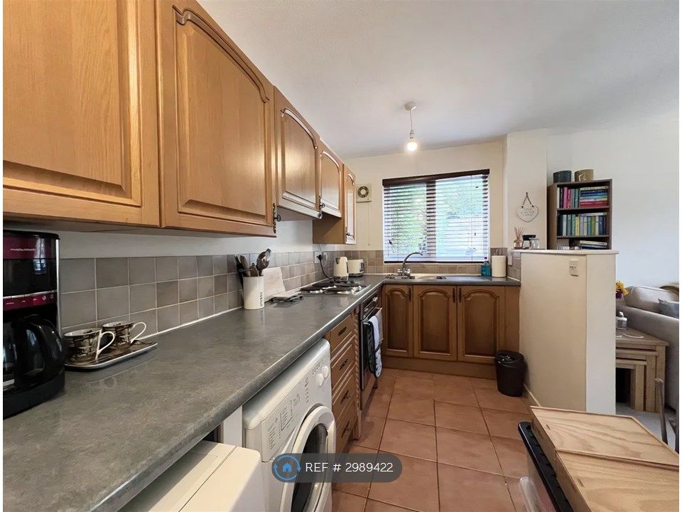 Property photo 2 of 15 Kitchen