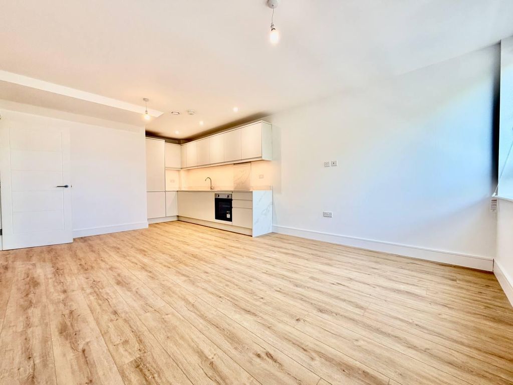 Property photo 1 of 15 Kitchen