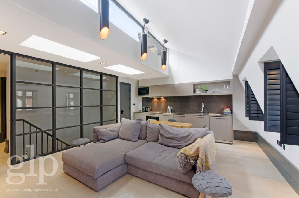 Property photo 1 of 20 980570