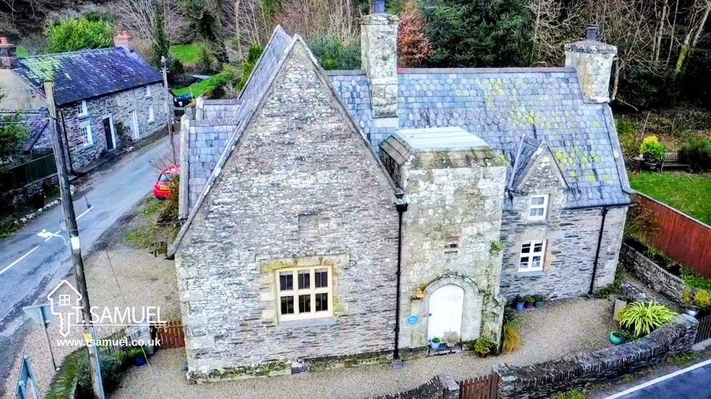 Property photo 1 of 53 Front