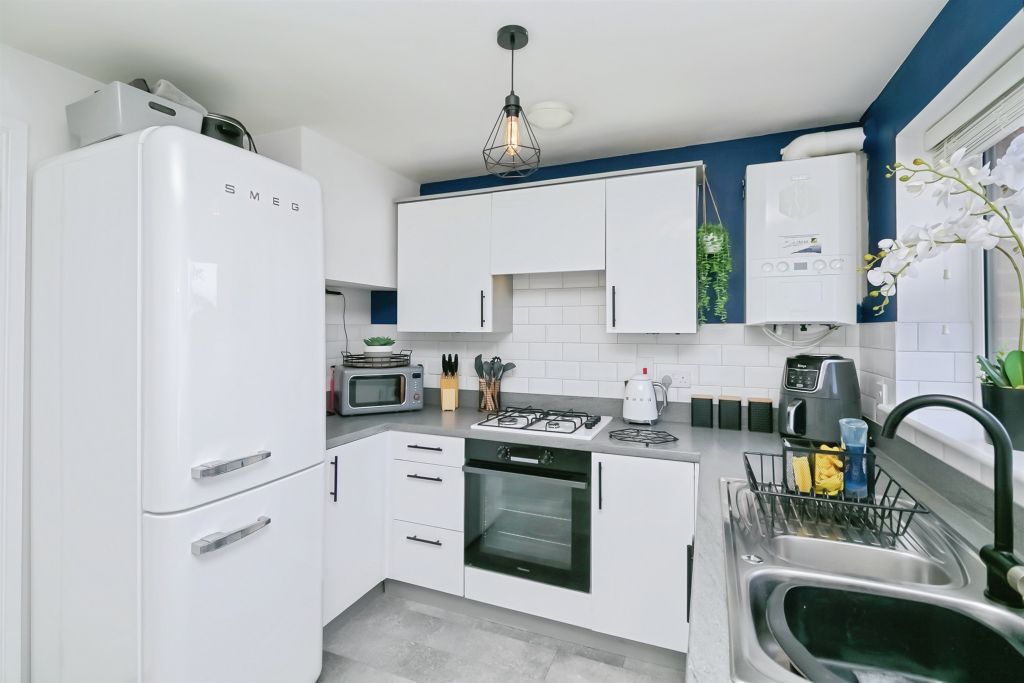 Property photo 3 of 16