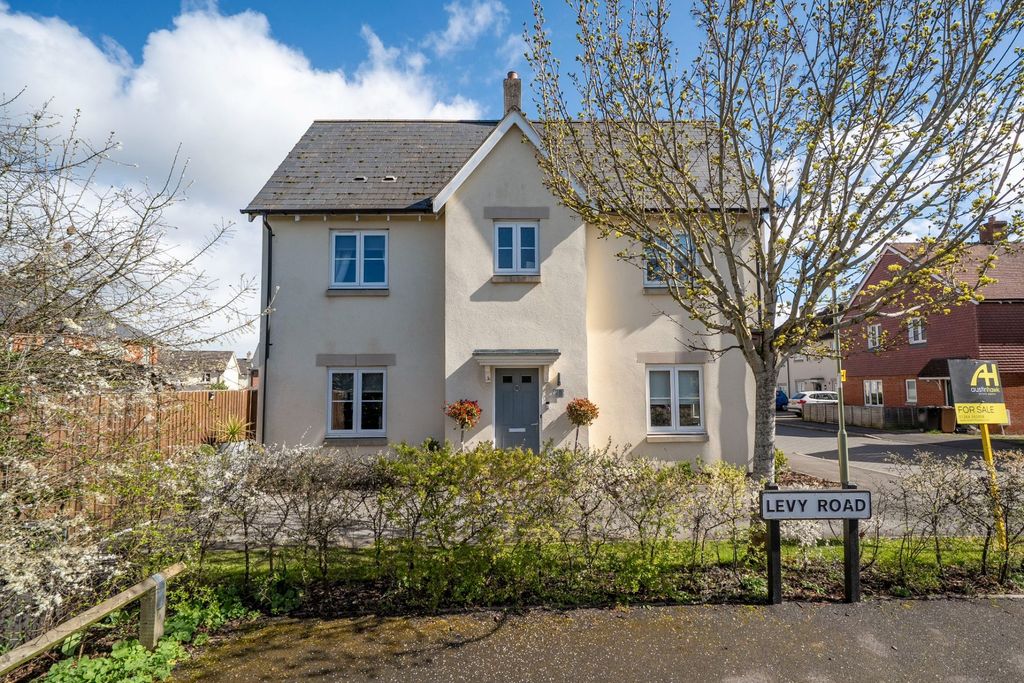 Property photo 1 of 19