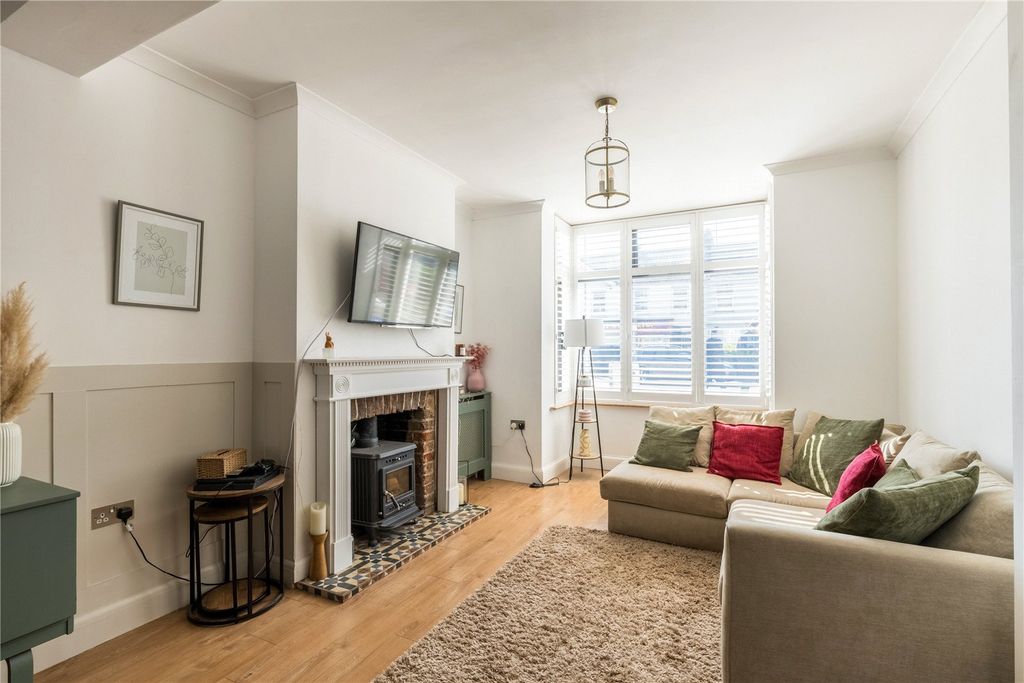 Property photo 2 of 19 Picture No. 05