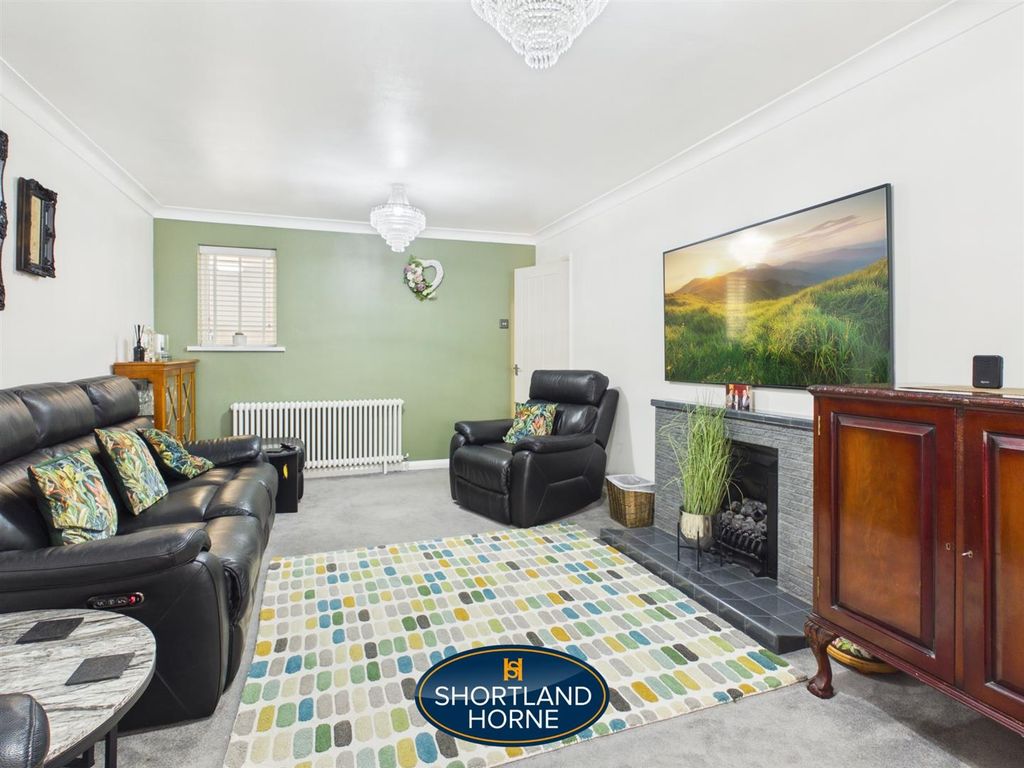 Property photo 2 of 26 Cam04377G0-Pr0475-Still016.Jpg