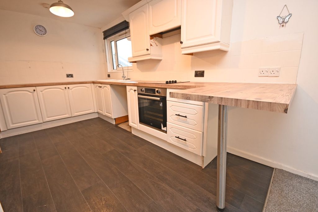 Additional image 8 of 2 bed flat for sale132 Fairhaven, Kirn, Dunoon, Argyll And Bute PA23