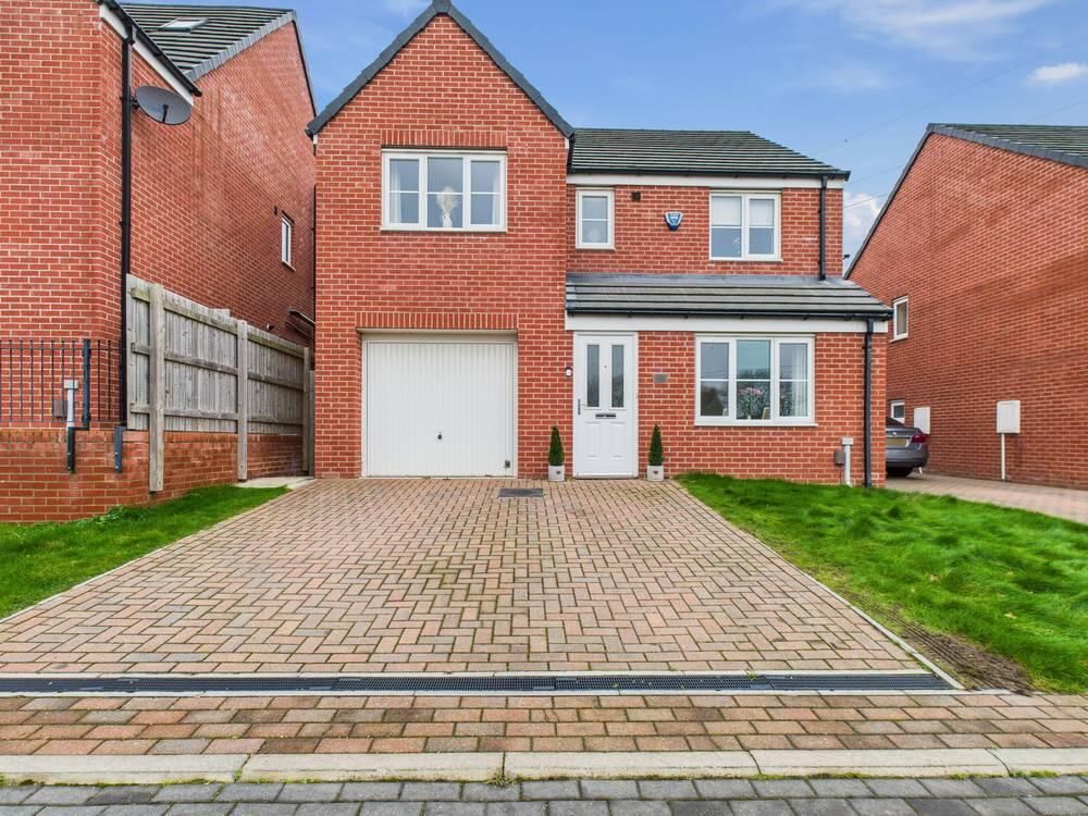 Property photo 1 of 21 Front (Exterior)