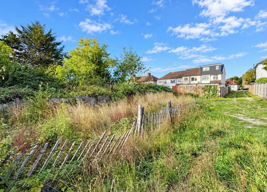 Property photo 2 of 4