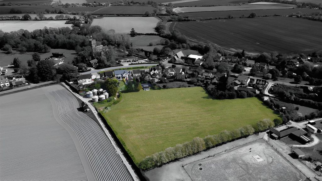 Property photo 1 of 33 Aerial