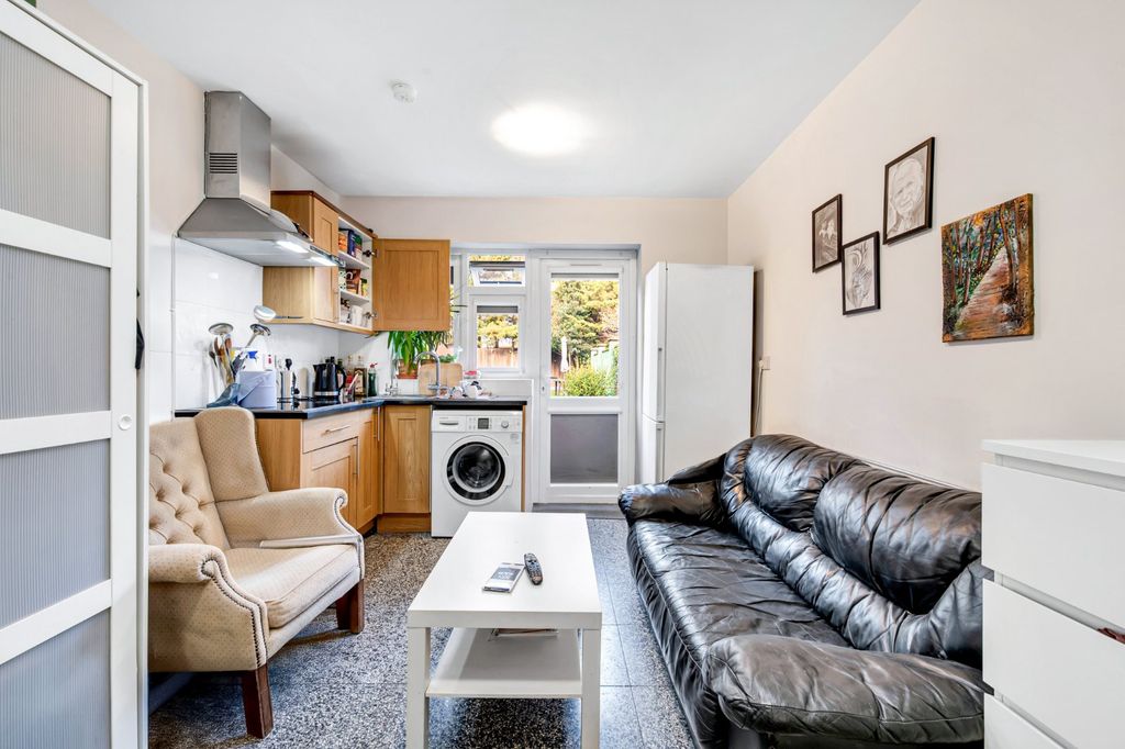 Property photo 2 of 15