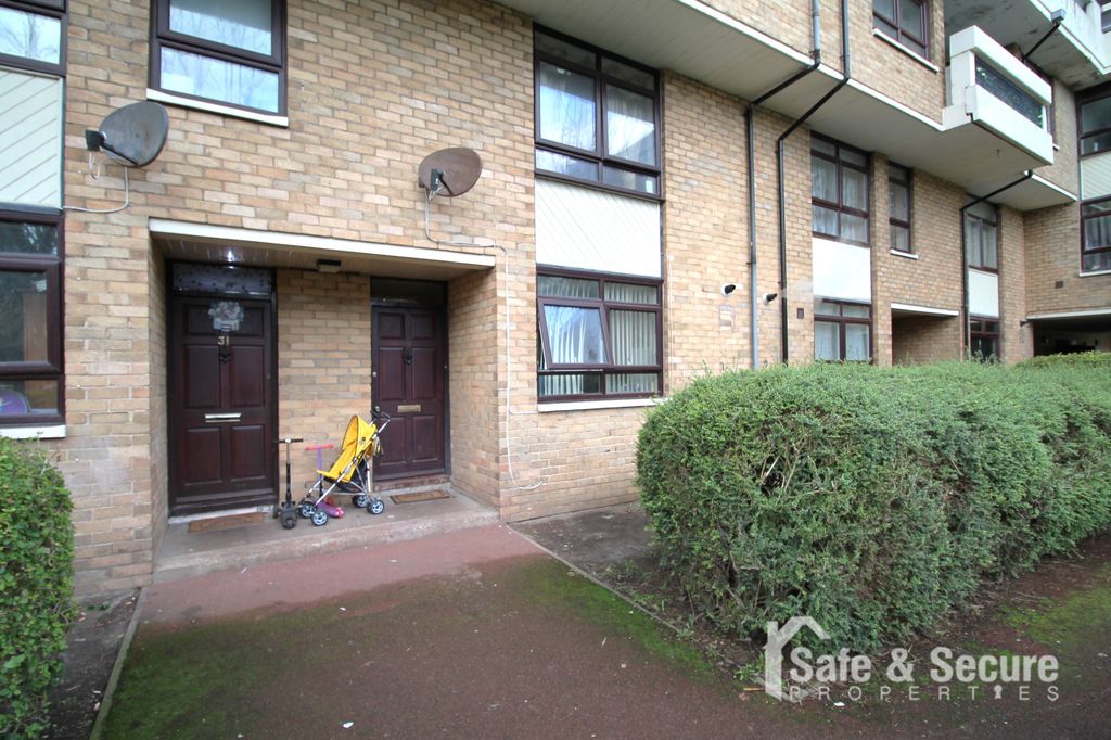 Property photo 1 of 15 External