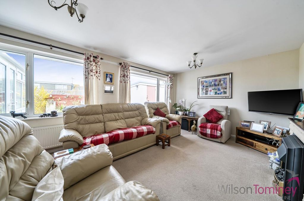 Property photo 3 of 19 0Ec229dc-9Aba-476B-A54A-d7F927Aa5453.Jpg
