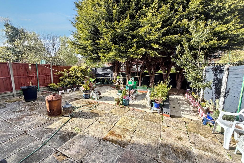 Property photo 2 of 2 4907252