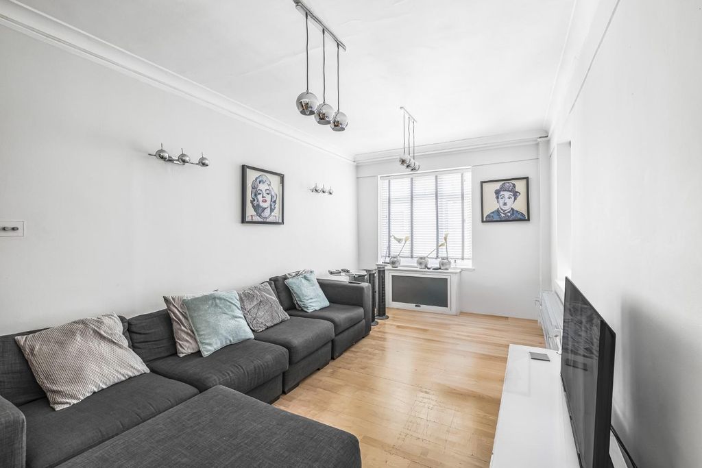 Property photo 1 of 11 Reception Room