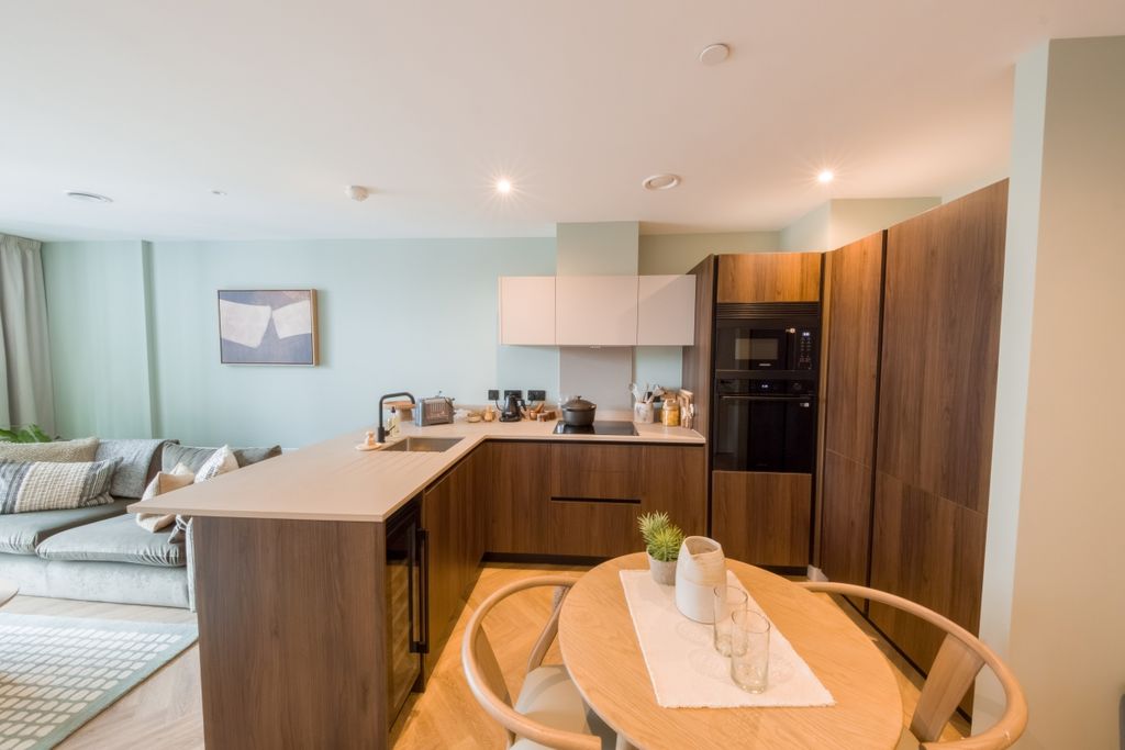 Property photo 2 of 16 Oneeastside_Anast...