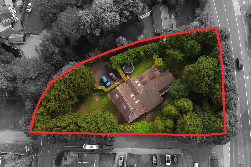Property photo 3 of 45