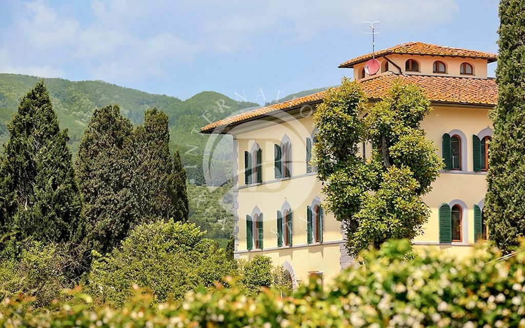 Property photo 3 of 35