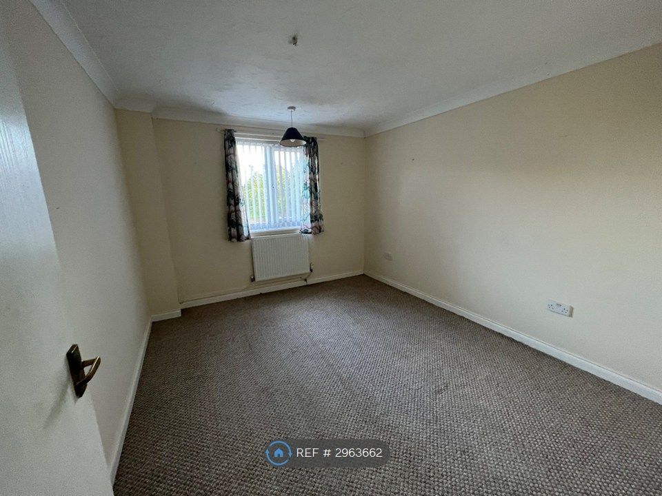 Property photo 3 of 4