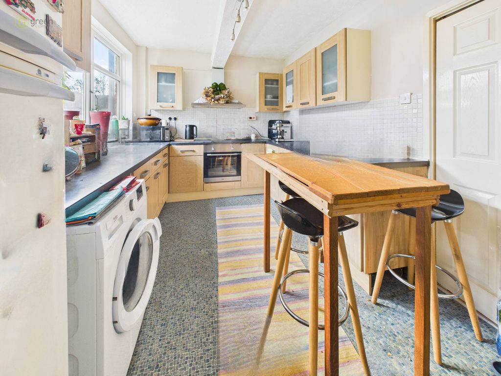 Property photo 3 of 20 Cam04425G0Pr0311Still003