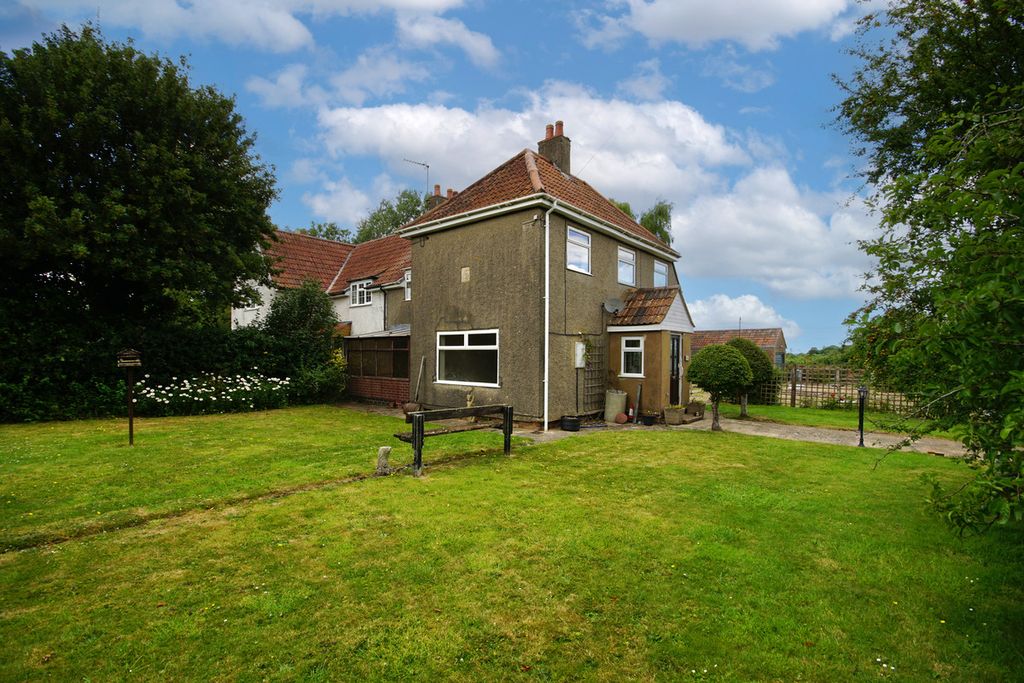 Property photo 3 of 21