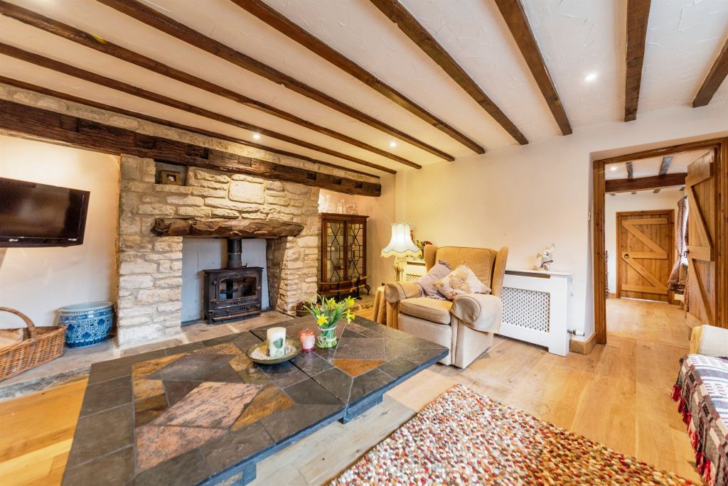 Property photo 1 of 28