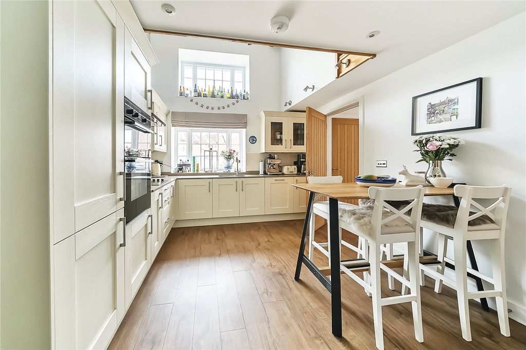 Property photo 3 of 18 Picture No. 31