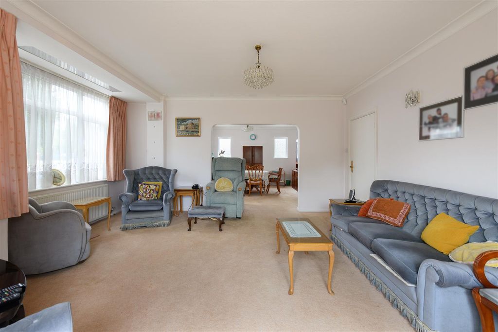 Property photo 3 of 18 Chase 10.Jpg