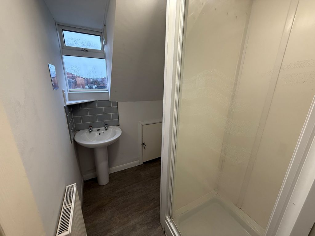 Property photo 3 of 4