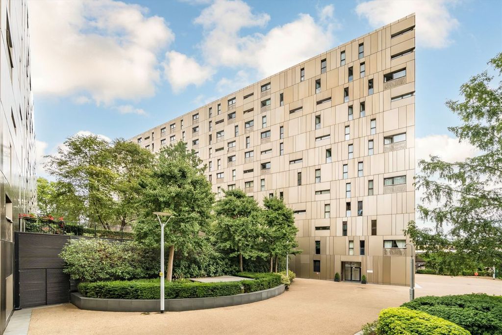 Property photo 1 of 6