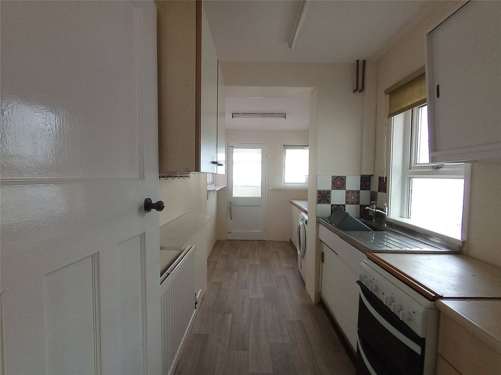 Property photo 3 of 16 Picture No. 09