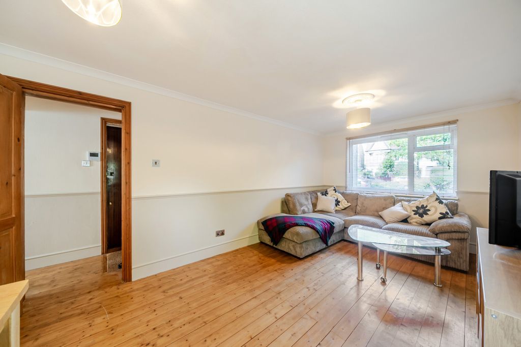 Property photo 1 of 14 1516742-7-6Aa28A6...