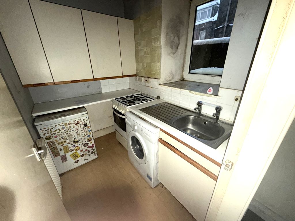 Property photo 3 of 7 3.Jpeg